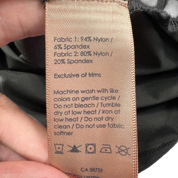 Indyeva NWT UPF 50 Liike V Cinchable Sides Dress Color Pine Size Small - Picture 6 of 10